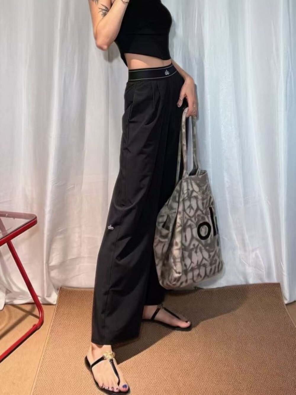 ALO Yoga Black Suit Up Trouser🔥 Chic Wide Leg Work Pants | Regular NWT🎄 - Picture 2 of 8